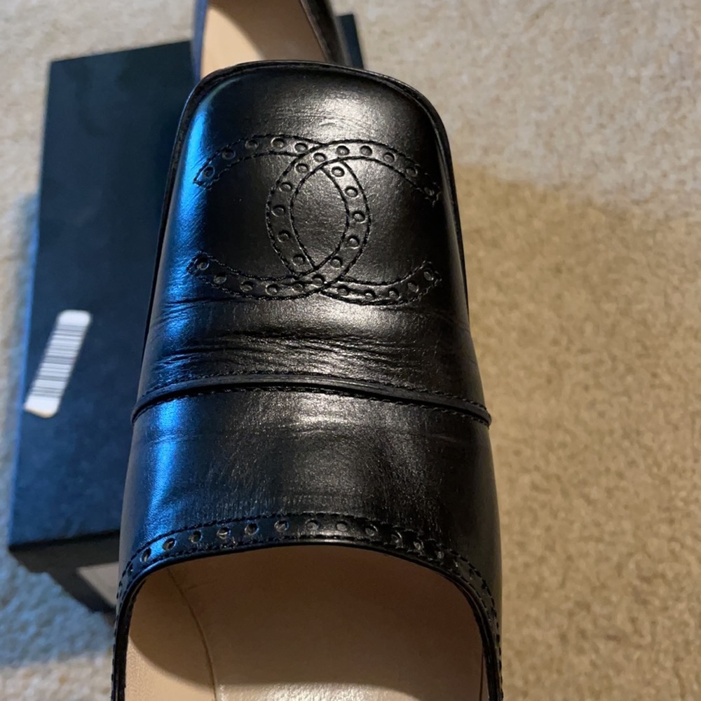 Chanel Heels 5.5 - Picture 3 of 5